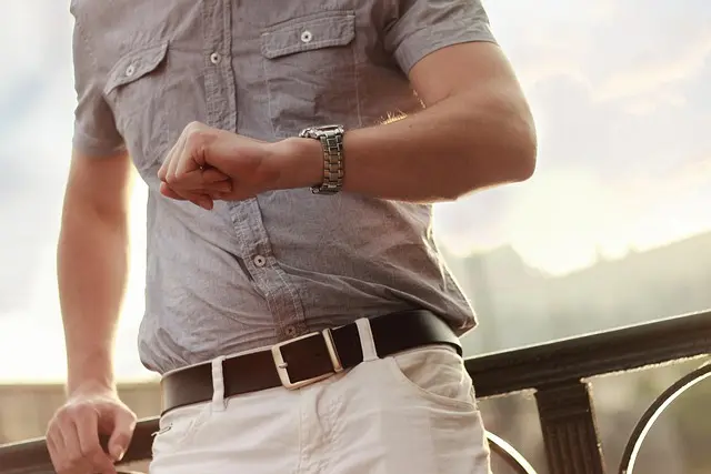 Comment choisir des accessoires de mode accessibles pour tous