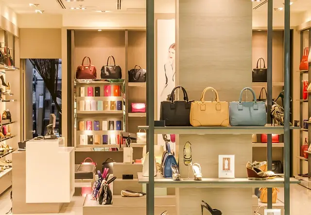 Comment choisit-on des accessoires adaptés pour un shopping inclusif ?